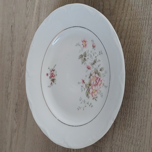 Floral Off Center, Inner Band, EmbossedPattern by Crown Regent (Romania) - Picture 3 of 4